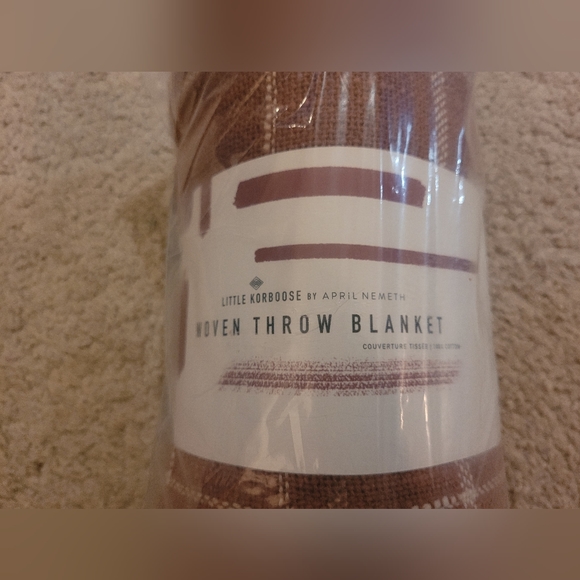 NWT Little Korboose Woven Throw Blanket - Picture 6 of 6